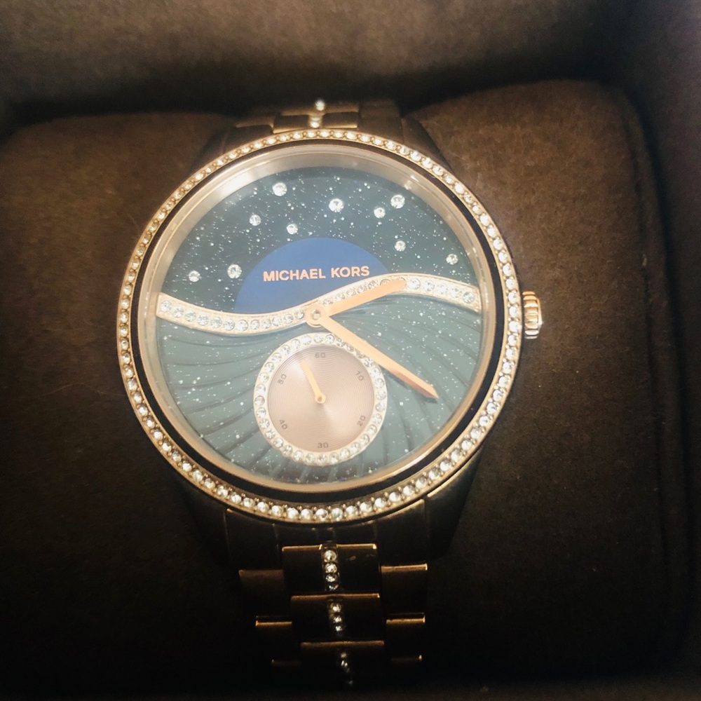 NWOT Michael Kors Lauryn Crystal Quartz Black Dial watch MK-3723 - Picture 8 of 14
